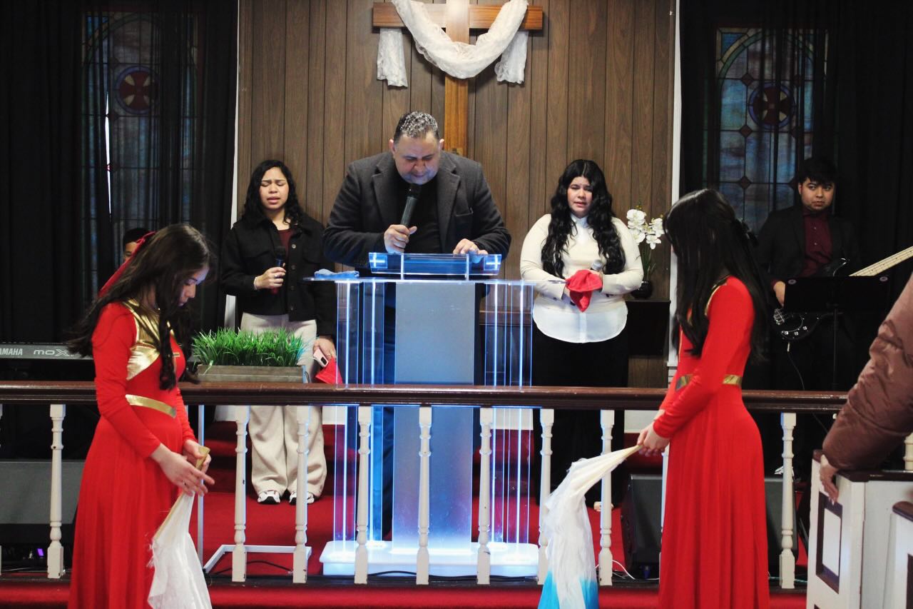 Altar de clamor y vigilia los viernes